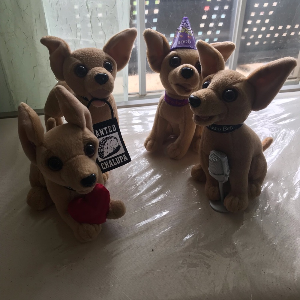 set of Yo Quiero Taco Bell Dogs